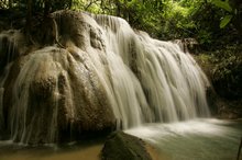 The famous Mei Kamin Waterfalls